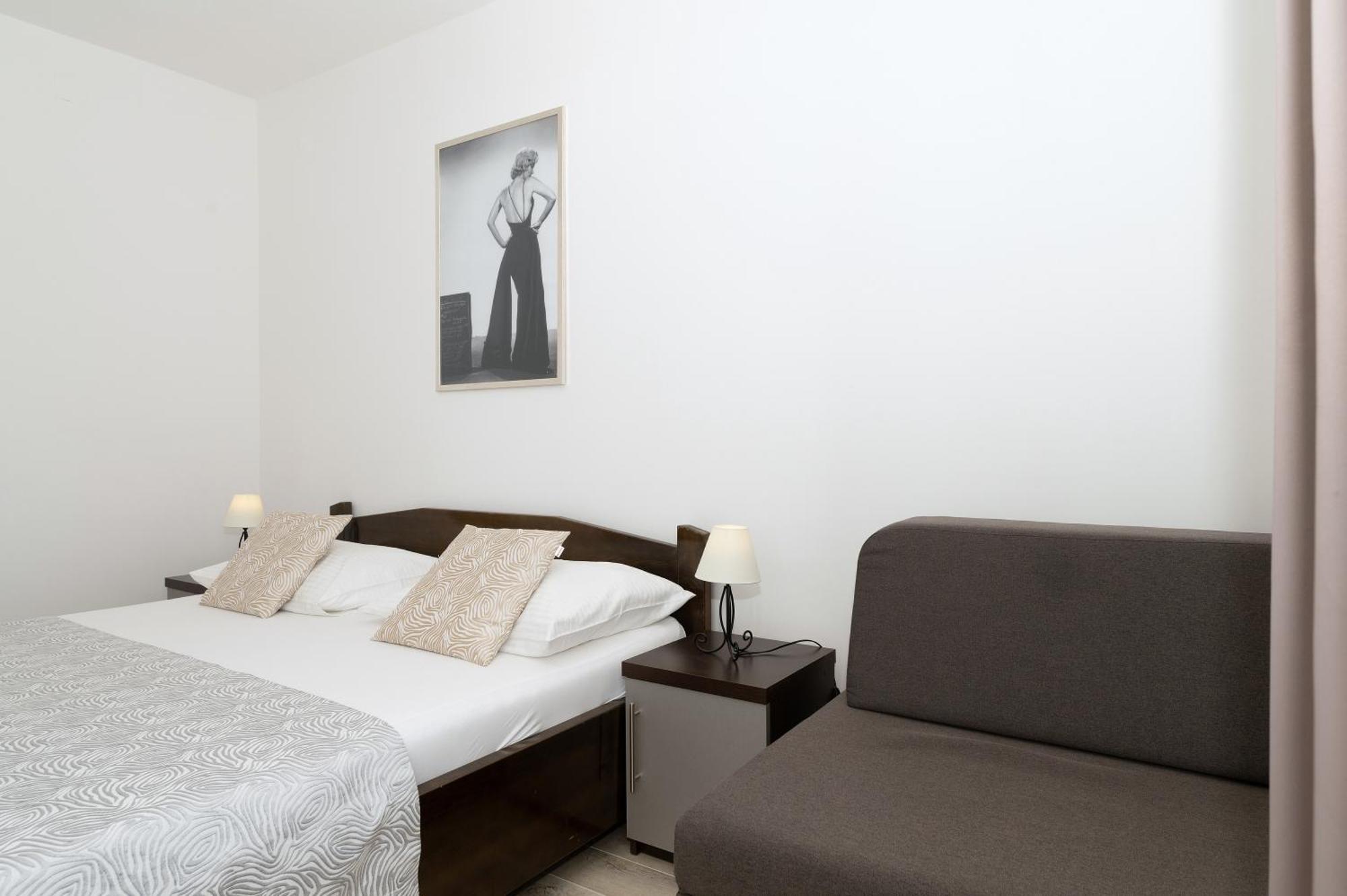 Bilin San Apartment Baska Voda Phòng bức ảnh
