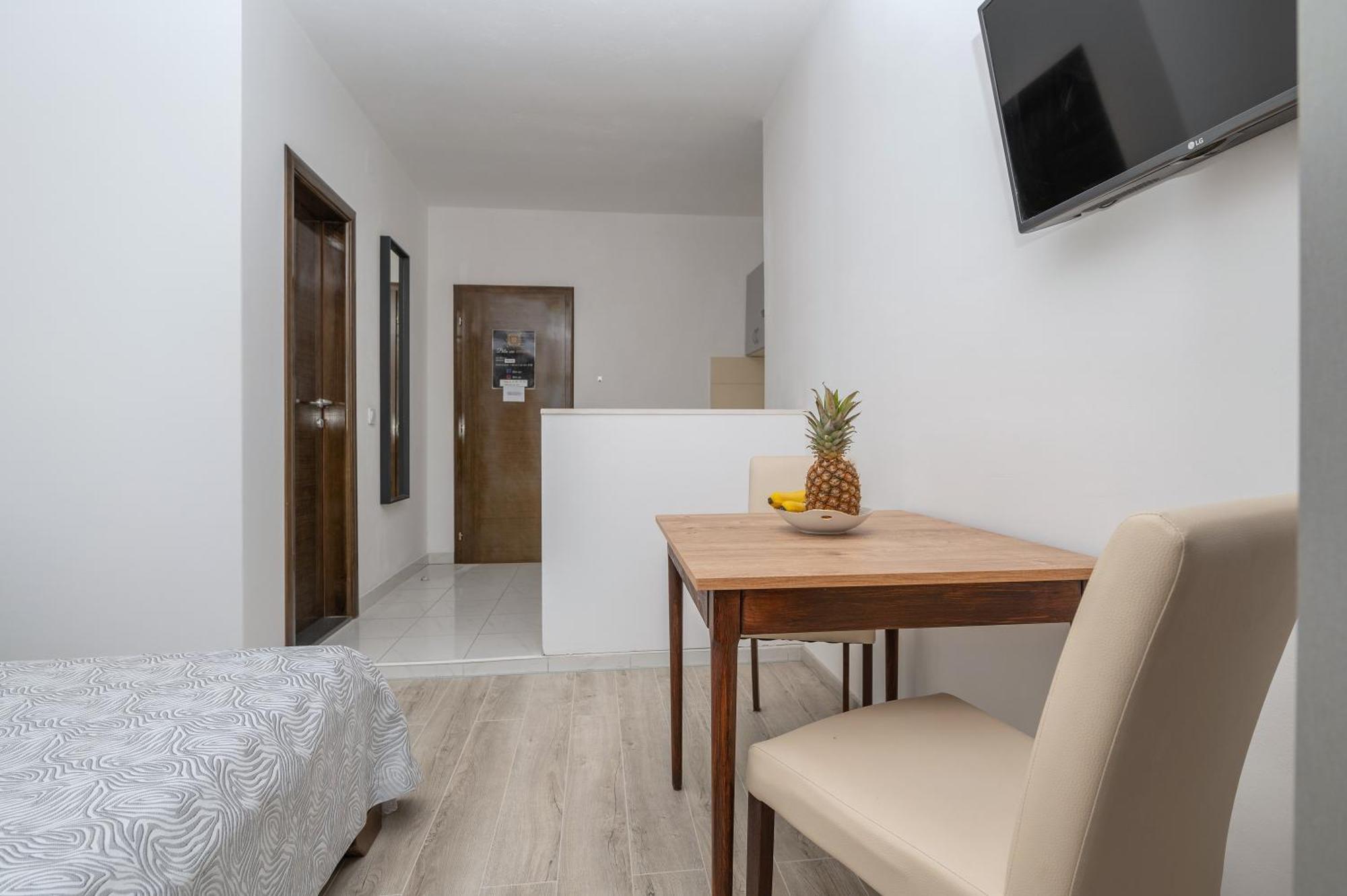Bilin San Apartment Baska Voda Phòng bức ảnh