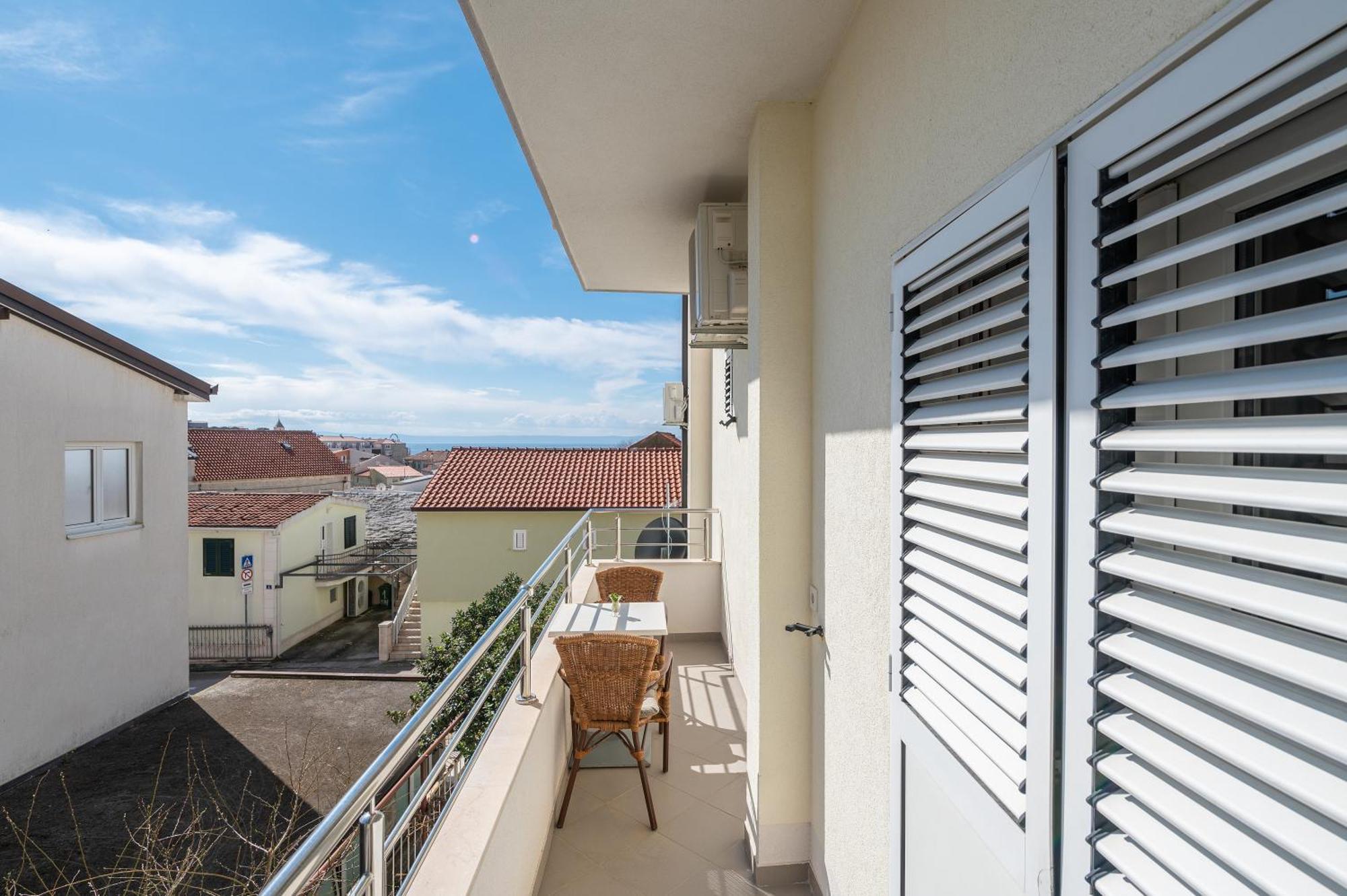 Bilin San Apartment Baska Voda Phòng bức ảnh